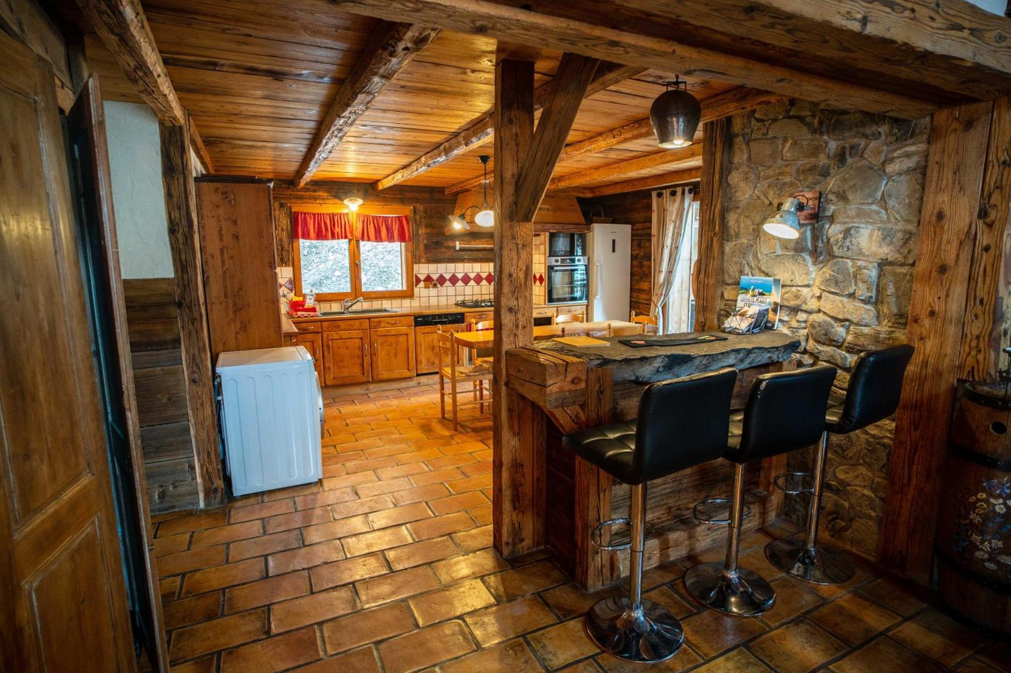 Savoya Lodges Châtel Esterno foto