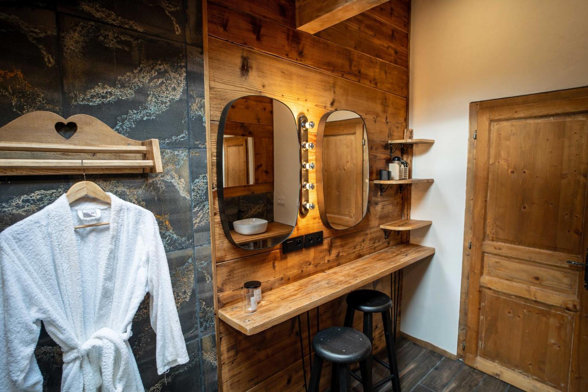 Savoya Lodges Châtel Esterno foto